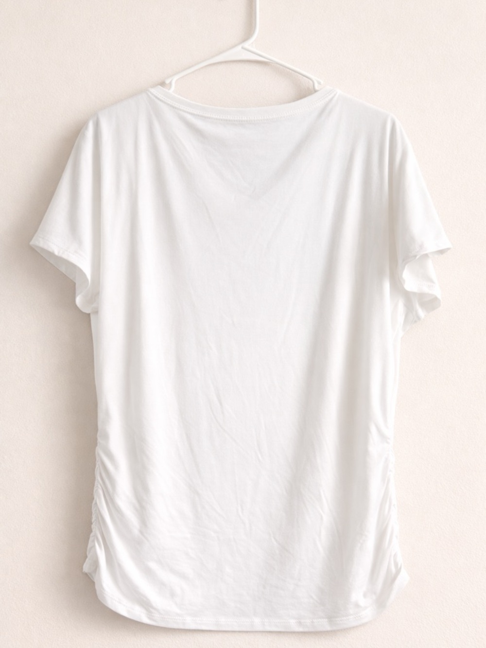 White House Black Market White V-Neck Short Sleeve Tee - Picture 2 of 2